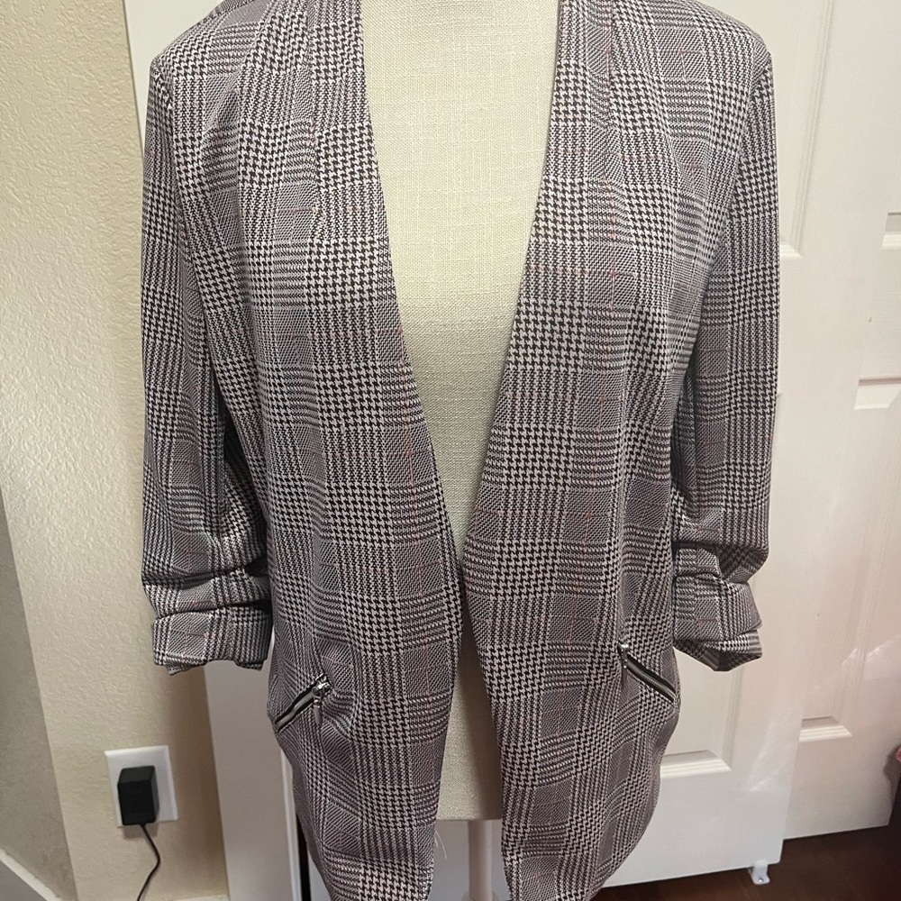 Maurices Gray Plaid with Pink accents Open Blazer